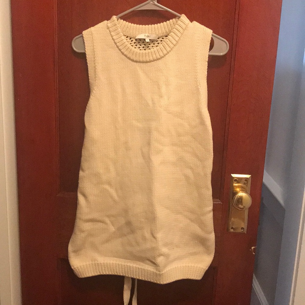 Toni Sweater Top